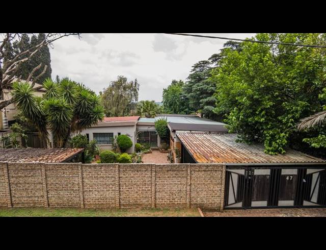4 BEDROOM HOUSE FOR SALE IN KEMPTON PARK EXT 05